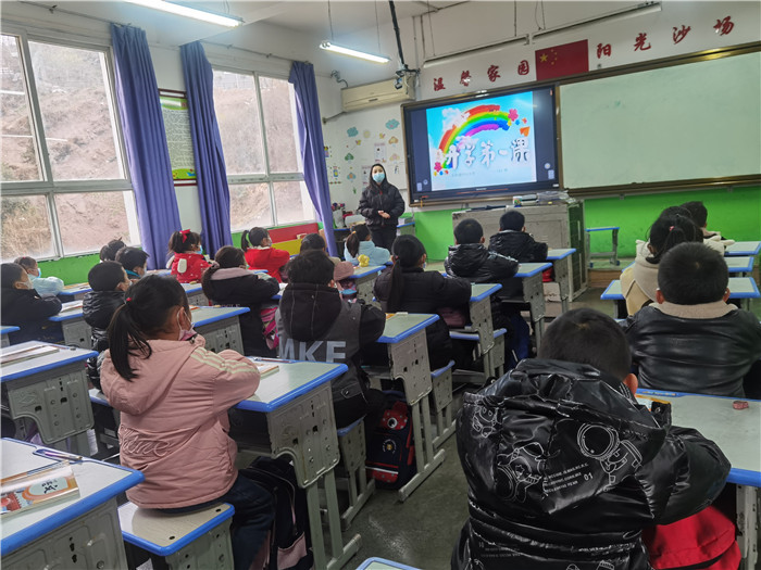主题班会.jpg 主题班会.jpg
