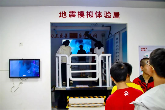 活动图片1.jpg 活动图片1.jpg