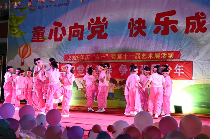 文艺演出.jpg